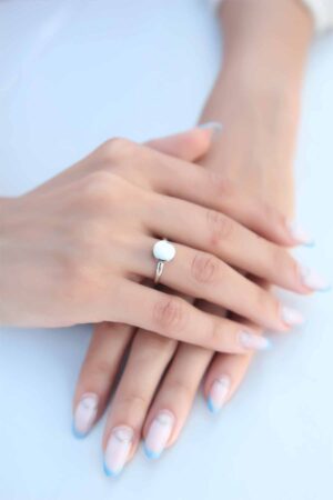 Yuvarlak Plaka Gümüş Renk Kadın Yüzük