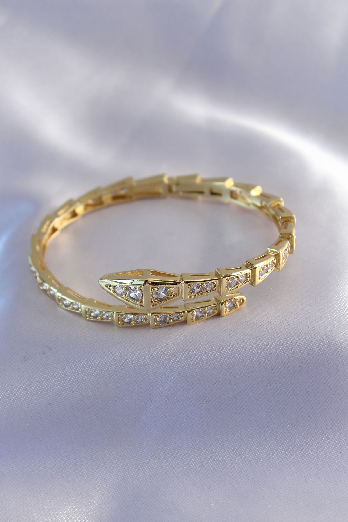 VIP Seri Yılan Model Gold Renk Kadın Kelepçe Bileklik - Görsel 2