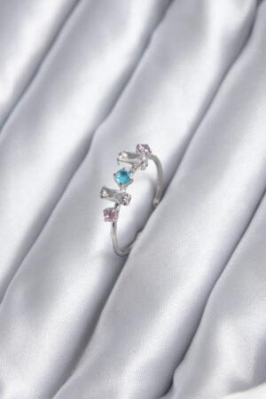 Gümüş Renk Renkli Zirkon Taşlı Kadın Yüzük