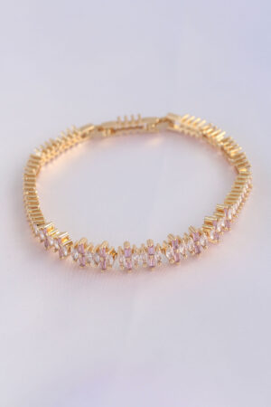 Vip Seri Pirinç Pembe Zirkon Taşlı Gold Renk Baget Model Bileklik