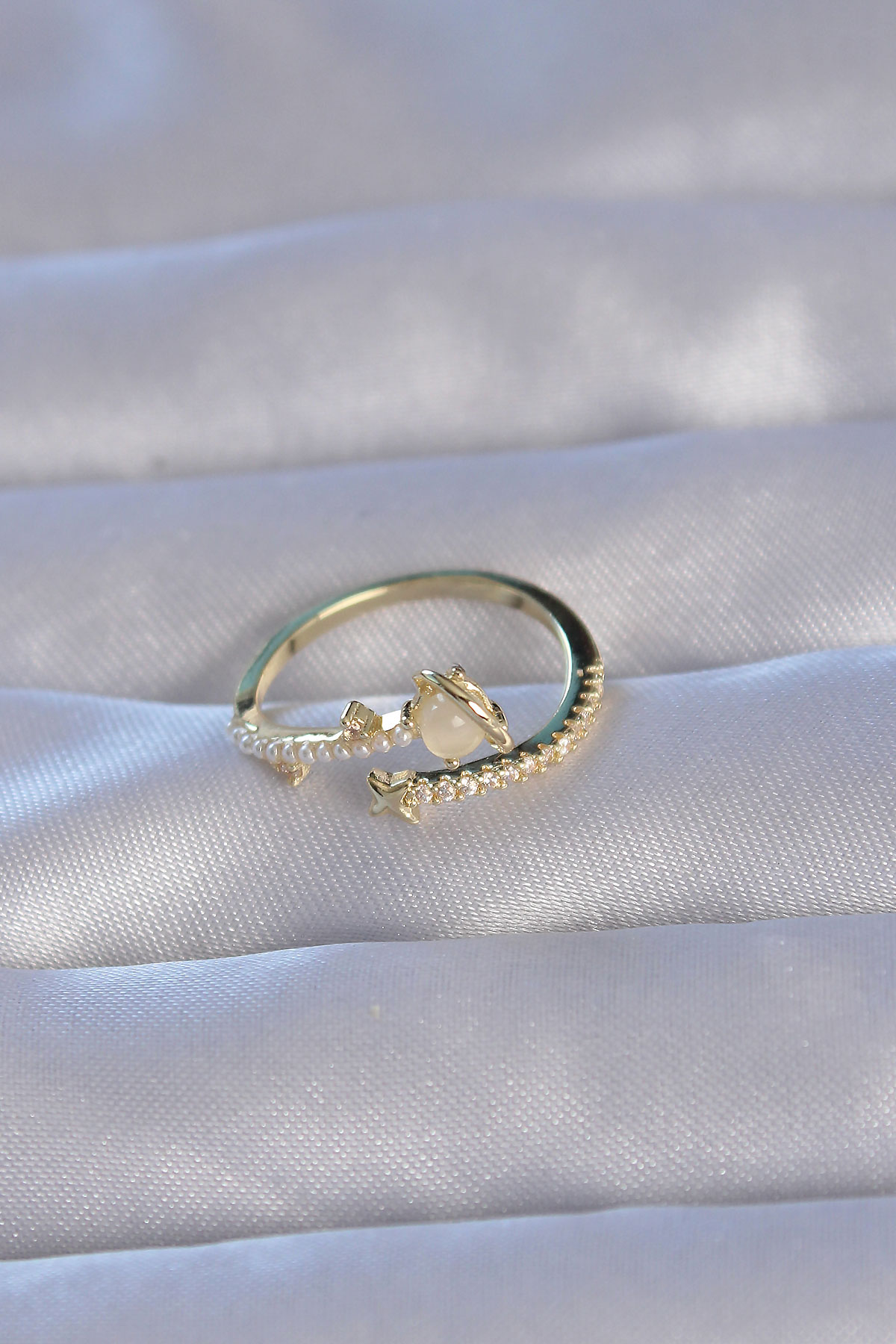 Pirinç Gold Renk Zirkon Taşlı İncili Satürn Model Ayarlanabilir Yüzük - Görsel 2