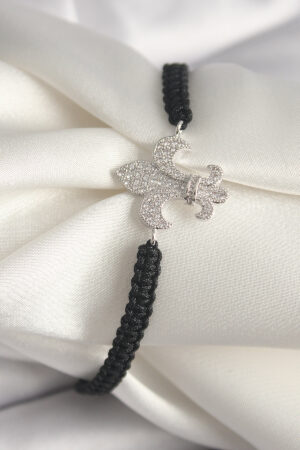 Pirinç Gümüş Renk Zirkon Taşlı Zambak Figür Asanrsörlü Makrome Model Kadın Bileklik