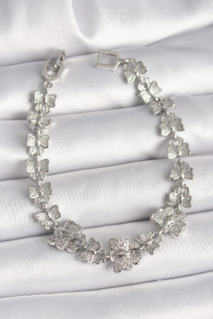 Pirinç Gümüş Renk Zirkon Taşlı Kelebek Model Zincir Kadın Bileklik