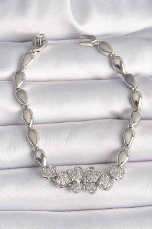 Pirinç Gümüş Renk Zirkon Taşlı Kelebek Figür Damla Zincir Model Kadın Bileklik