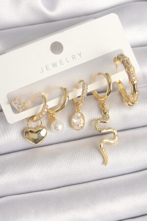 Pirinç Gold Renk Sallantı Yılan Model Zirkon Taşlı Halka Kilit Kalp Detay Kadın Küpe Seti