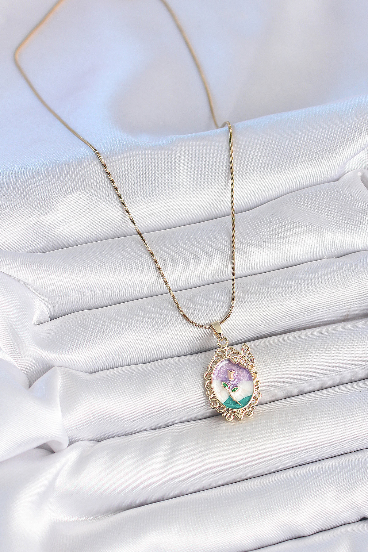 316L Çelik Gold Renk Zincir Mix Renk Mineli Çiçek İşlemeli Zirkon Taş Detaylı Portre Model Kadın Kolye - Görsel 2