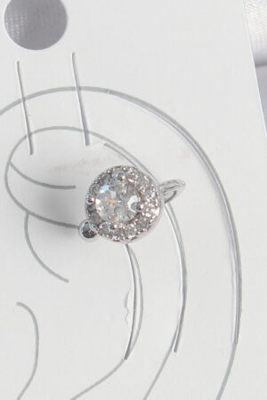 Pirinç Gümüş Renk Zirkon Taşlı Kadın Kıkırdak Model Küpe