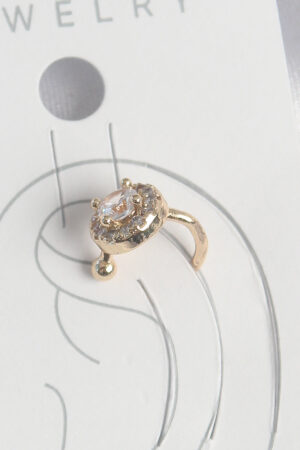 Pirinç Gold Renk Zirkon Taşlı Kadın Kıkırdak Küpe