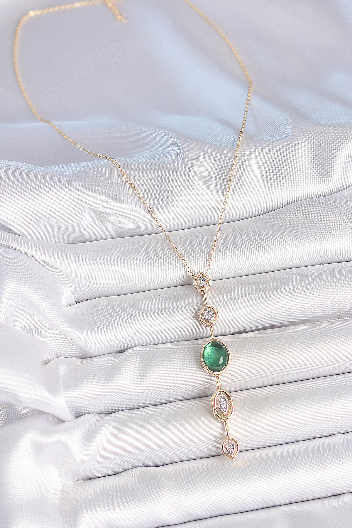 Pirinç Zincir Zümrüt Yeşil Gold Renk Zirkon Taşlı Y Kolye - Görsel 2