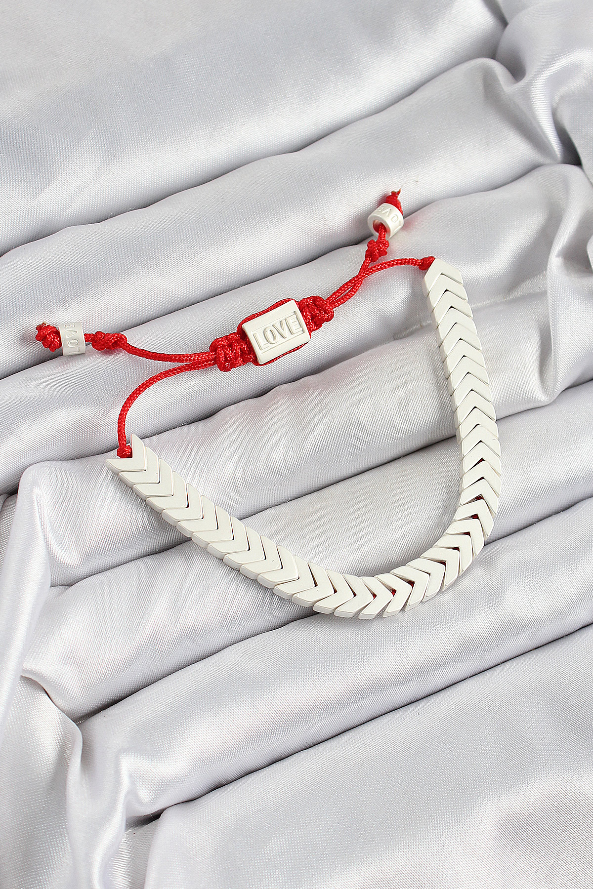 Pirinç Asansörlü Beyaz Juju Kadın Bileklik