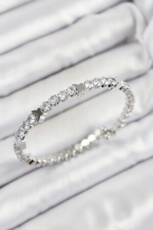 Pirinç Zirkon Taşlı Kalp Model Gümüş Renk Yaylı Kadın Bileklik