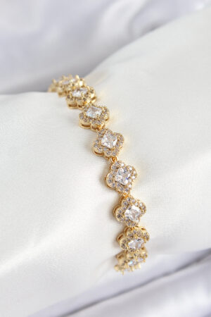 Pirinç Zirkon Taşlı Yonca Baget Model Gold Renk VIP Seri Kadın Bileklik