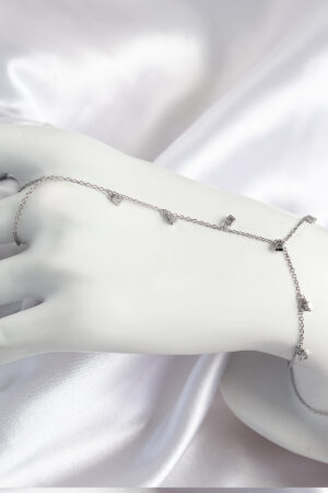 Pirinç Zirkon Taşlı Sallantılı Model Gümüş Renk Kadın Şahmeran