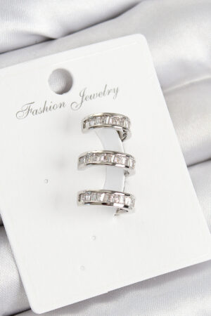 Pirinç Su Yolu Model Gümüş Renk Sağ Kıkırdak Küpe