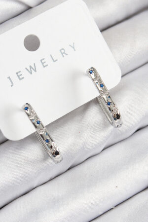 Pirinç Zirkon Taşlı Çiçek Desenli Model Gümüş Renk Kadın Küpe