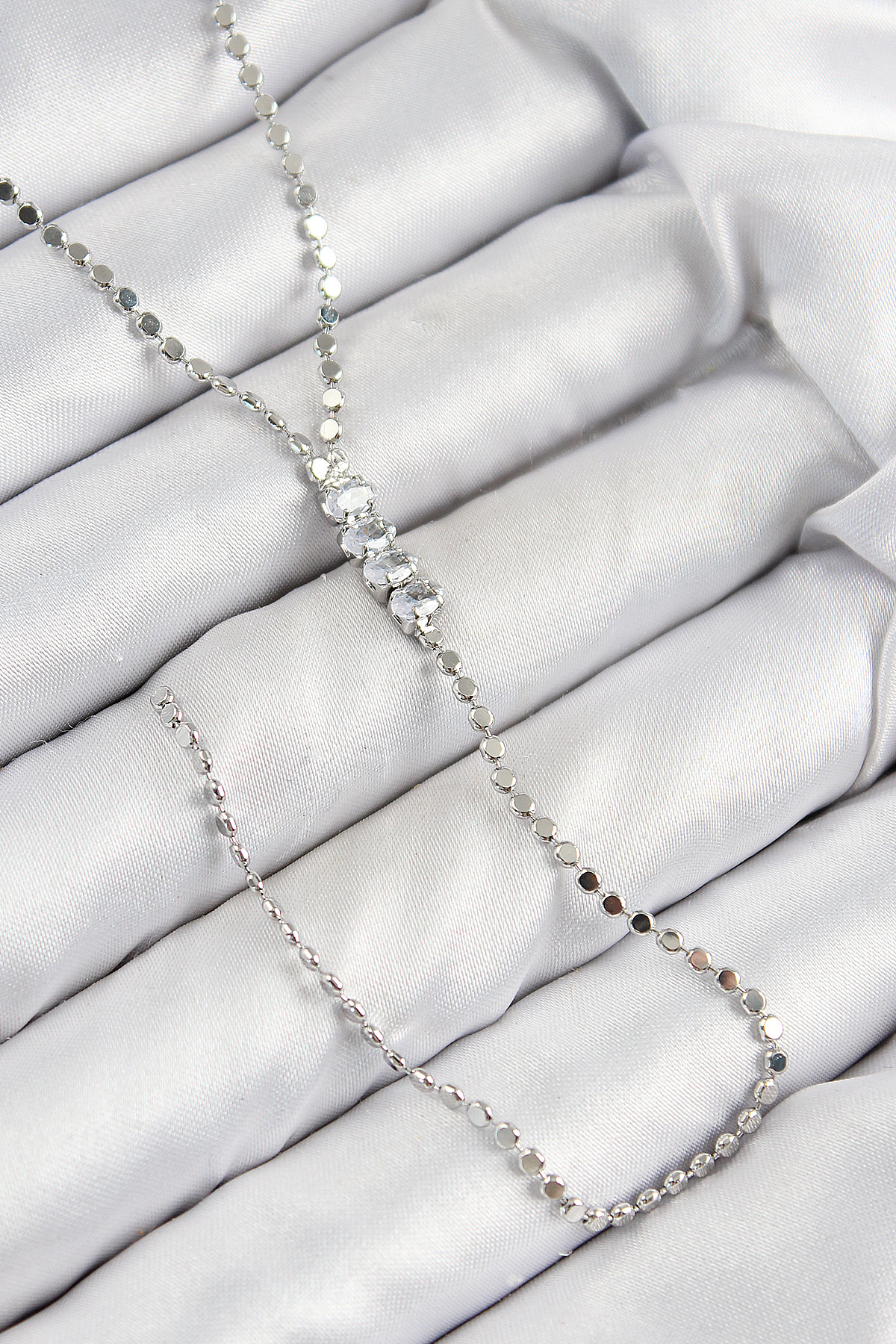 Pirinç Zirkon Taşlı Ezme Zincirli Model Gümüş Renk Y Kolye