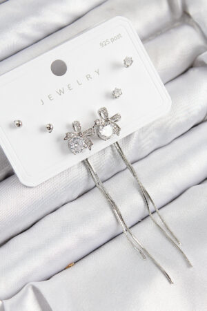 Pirinç Zirkon Taşlı Sallantılı Fiyonk Model Gümüş Renk 925 Ayar Gümüş Çivi Kadın Küpe Set