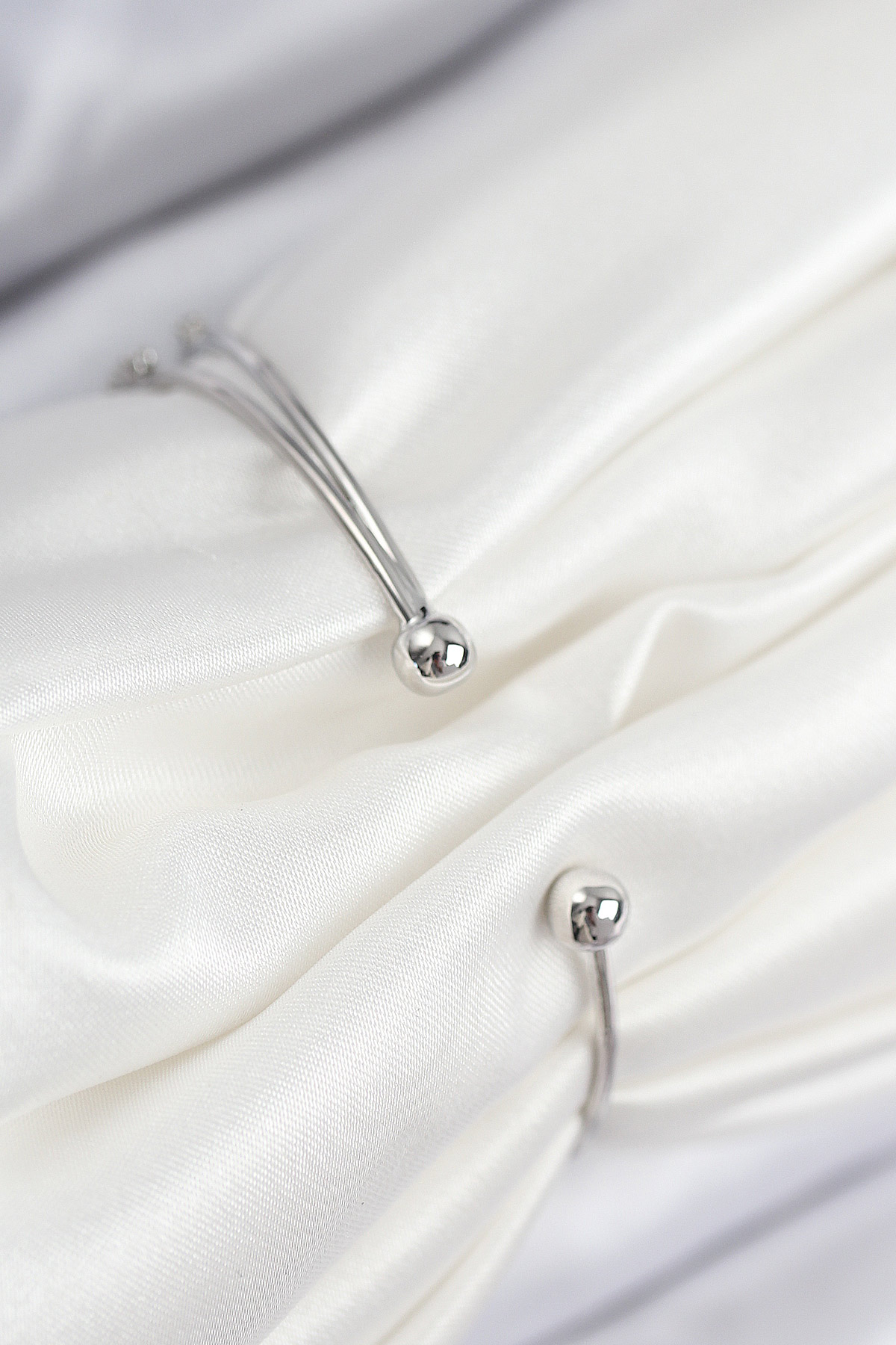 Pirinç Zirkon Taşlı Su Yolu Model Gümüş Renk Kadın Bileklik - Görsel 2