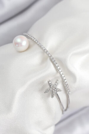 Pirinç Zirkon Taşlı Yıldız Ve İnci Model Gümüş Renk Kadın Bileklik