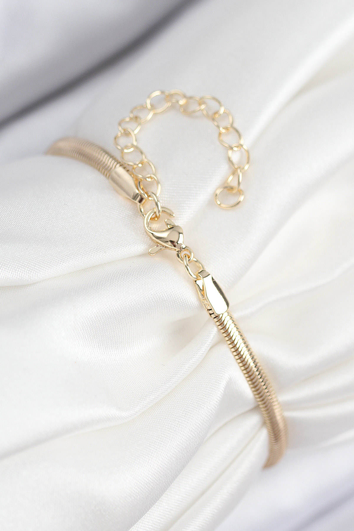 Pirinç Zirkon Taşlı Yonca Model Gold Renk Kadın Bileklik - Görsel 2