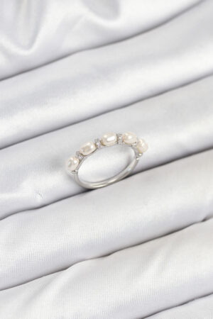 Pirinç Gümüş Renk Sıralı İncili Kadın Yüzük