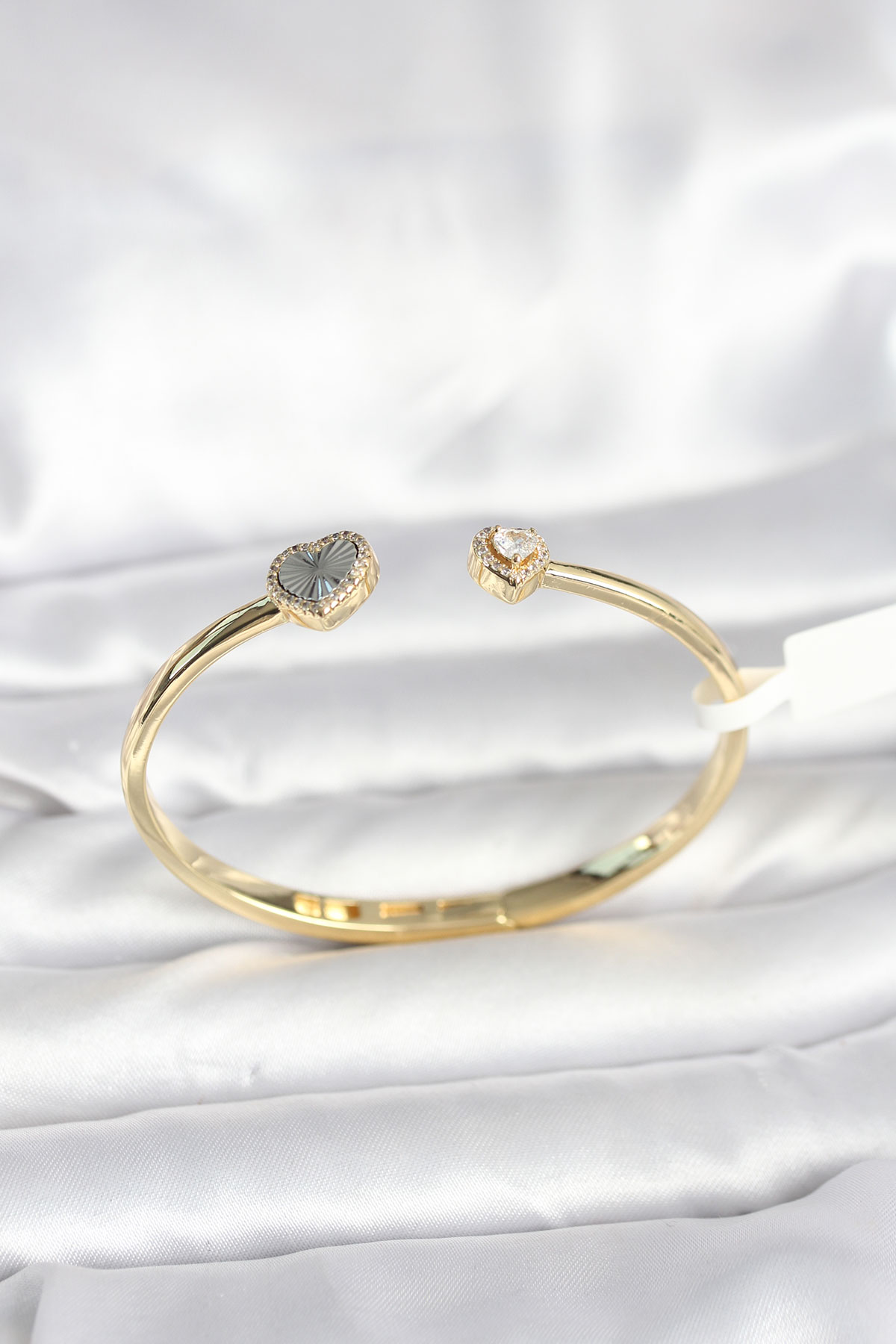 Pirinç Gold Renk Kalpli Model Kadın Kelepçe Bileklik