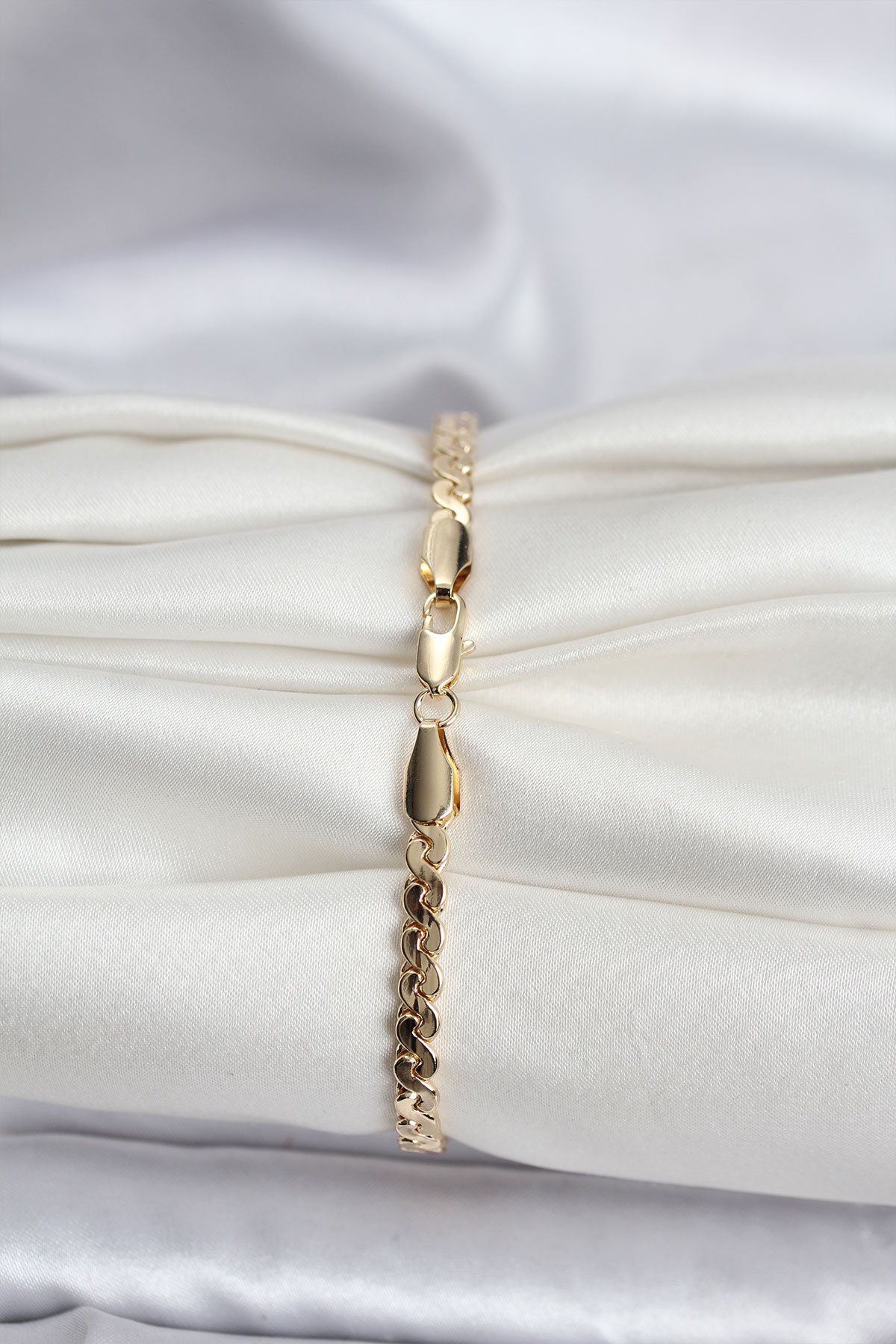 14K Gold Renk Kaplama Ezme Yılan Zincir Model CM Kadın Bileklik - Görsel 2