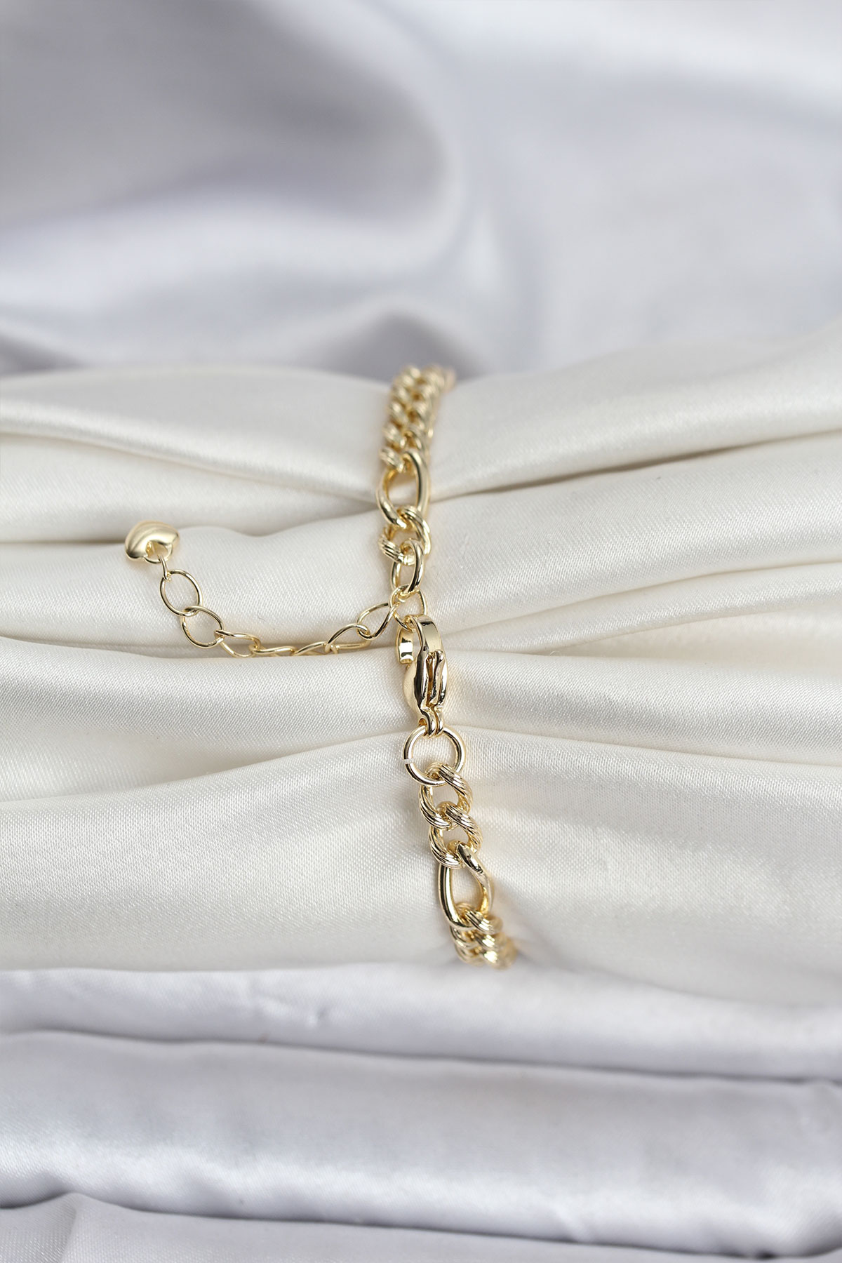 14K Gold Renk Kaplama Lazerli Zincir Model CM Kadın Bileklik - Görsel 2