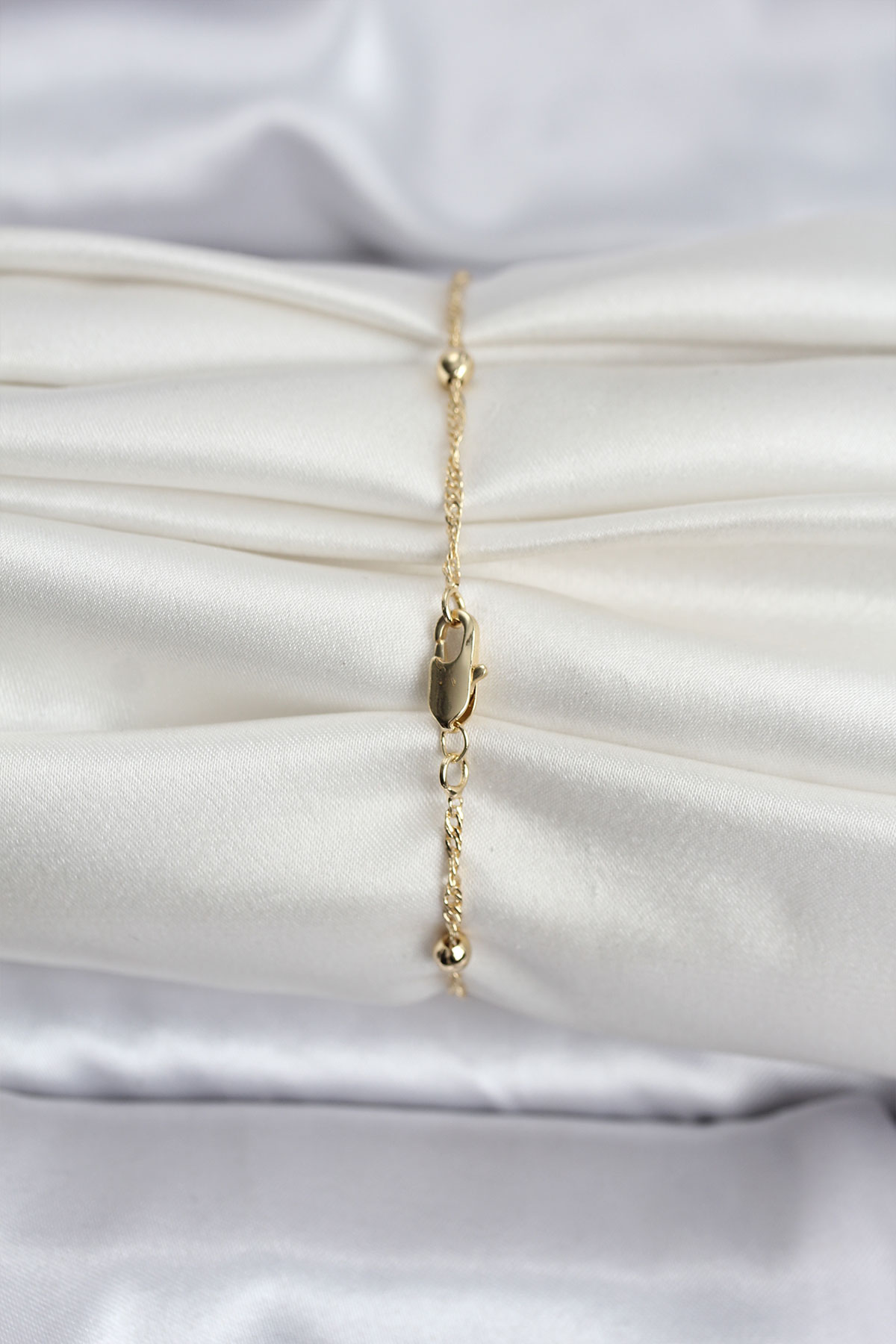 14K Gold Renk Kaplama Topçuklu Model CM Kadın Bileklik - Görsel 2