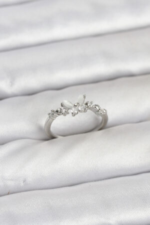 Kelebek Model Gümüş Renk Pirinç Kadın Yüzük