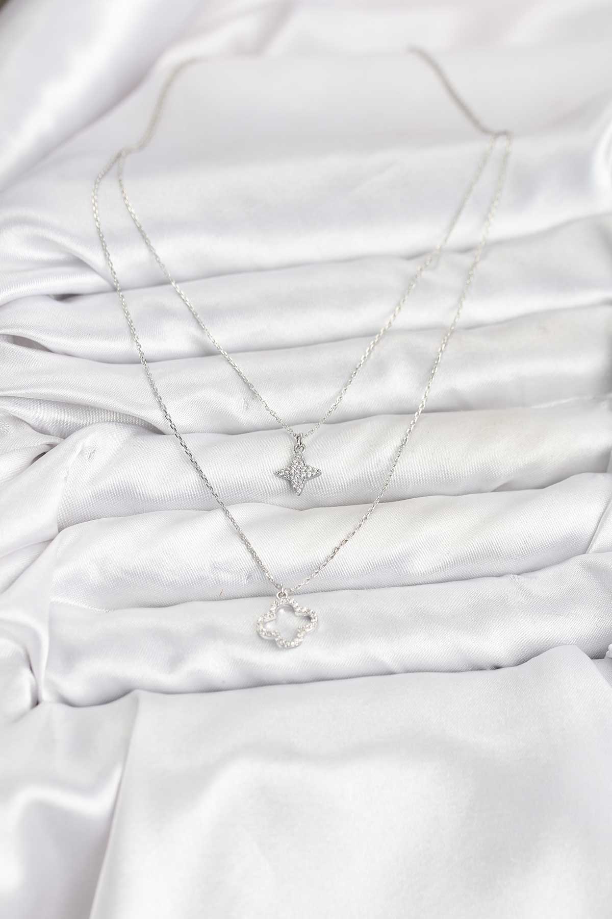 Pirinç Gümüş Renk Yonca Model 2'li Kadın Kolye - Görsel 2