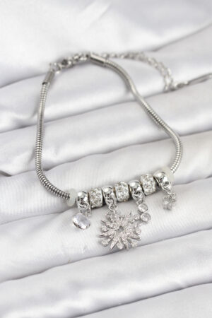 Kutup Yıldızı Model Charmlı Gümüş Renk Kadın Bileklik