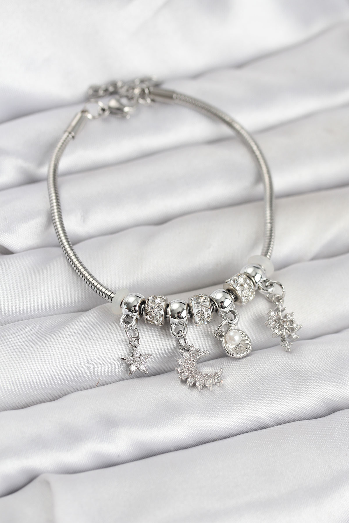 Pirinç Gümüş Renk Ay Charm Model Charmlı Kadın Bileklik