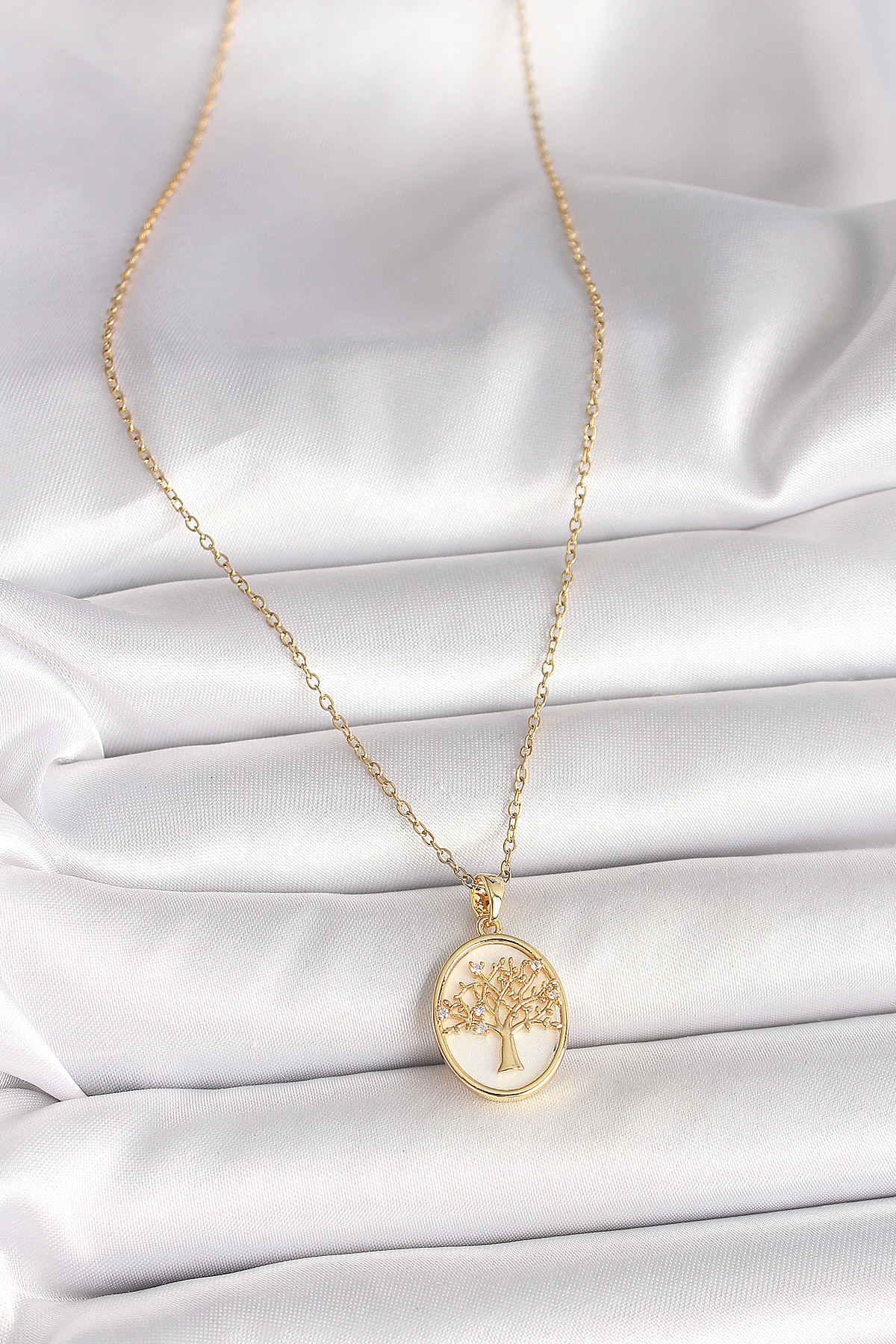 316L Çelik Gold Renk Zincir Zirkon Taş Detaylı Beyaz Mineli Ağaç İşlemeli Portre Model Kadın Kolye - Görsel 2