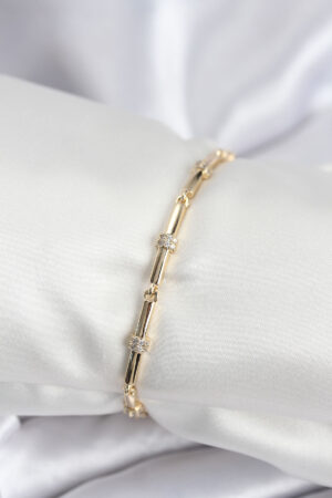 Pirinç VIP Seri Gold Renk Parçalı Model Zirkon Taşlı Kadın Bileklik