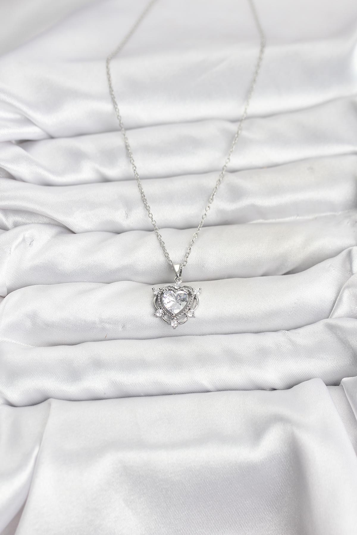 316L Çelik Zincir Gümüş Renk Kalp Model Zirkon Taşlı Kadın Kolye - Görsel 2