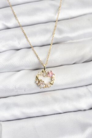 316L Çelik Zincir Gold Renk Pembe Taş Detaylı Çelenk Model Kadın Kolye