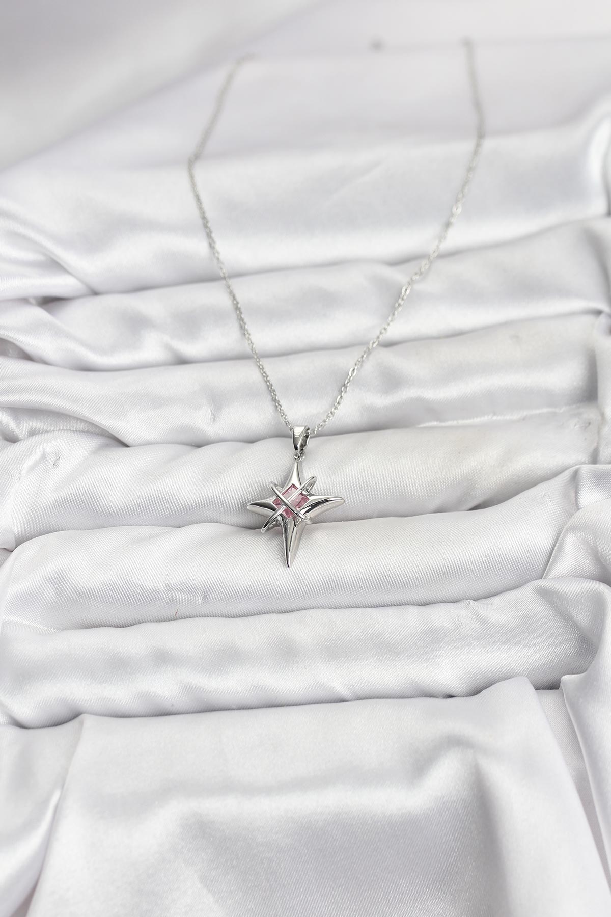 316L Çelik Gümüş Renk Zirkon Taşlı Kutup Yıldızı Model Kadın Kolye - Görsel 3