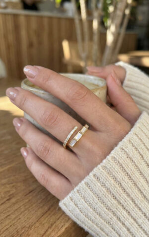 Pirinç Gold Renk Zirkon Taş Detaylı Yılan Model Ayarlanabilir Yüzük