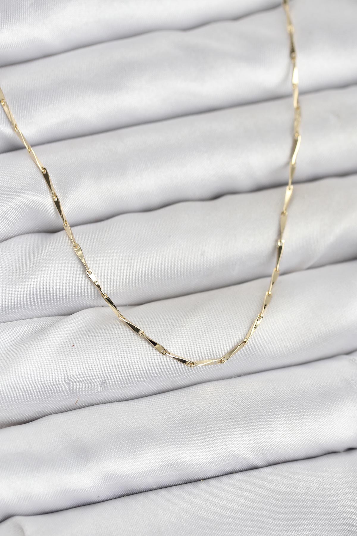 CM 14K Gold Renk İnce Kesim Çubuk Model Zincir Kadın Kolye