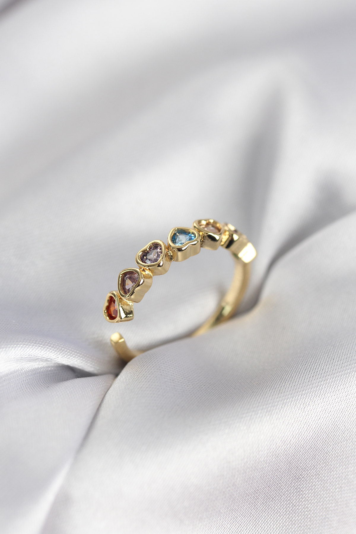 Gold Renk Kalp Model Renkli Zirkon Taşlı Kadın Yüzük