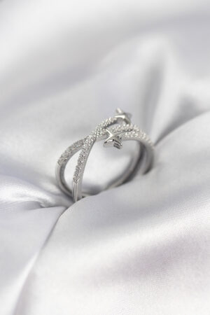 Gümüş Renk Zirkon Taşlı Halley Model Kadın Yüzük