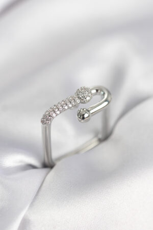 Gümüş Renk Zirkon Taşlı Tifani Model Kare Kadın Yüzük