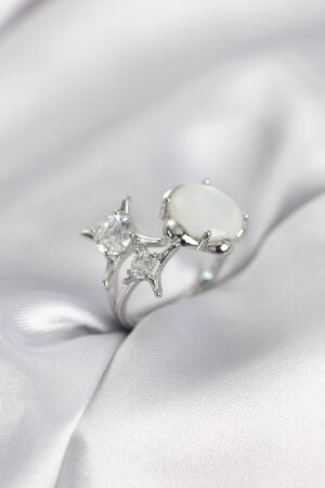 Gümüş Renk Kutup Yıldızı Model Kadın Yüzük