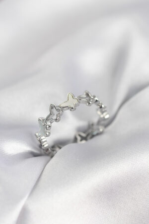 Gümüş Renk Kelebek Model Pirinç Kadın Yüzük