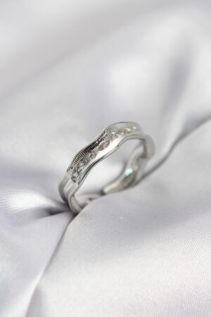 Gümüş Renk Su Damlası Model Zirkon Taşlı Kadın Yüzük