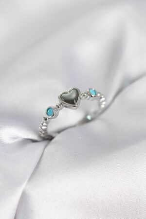 Gümüş Renk Hematit Taşlı Kadın Yüzük