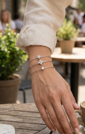 Zirkon Taşlı Gümüş Renk Yonca Model 3'lü Kadın Bileklik Kombini