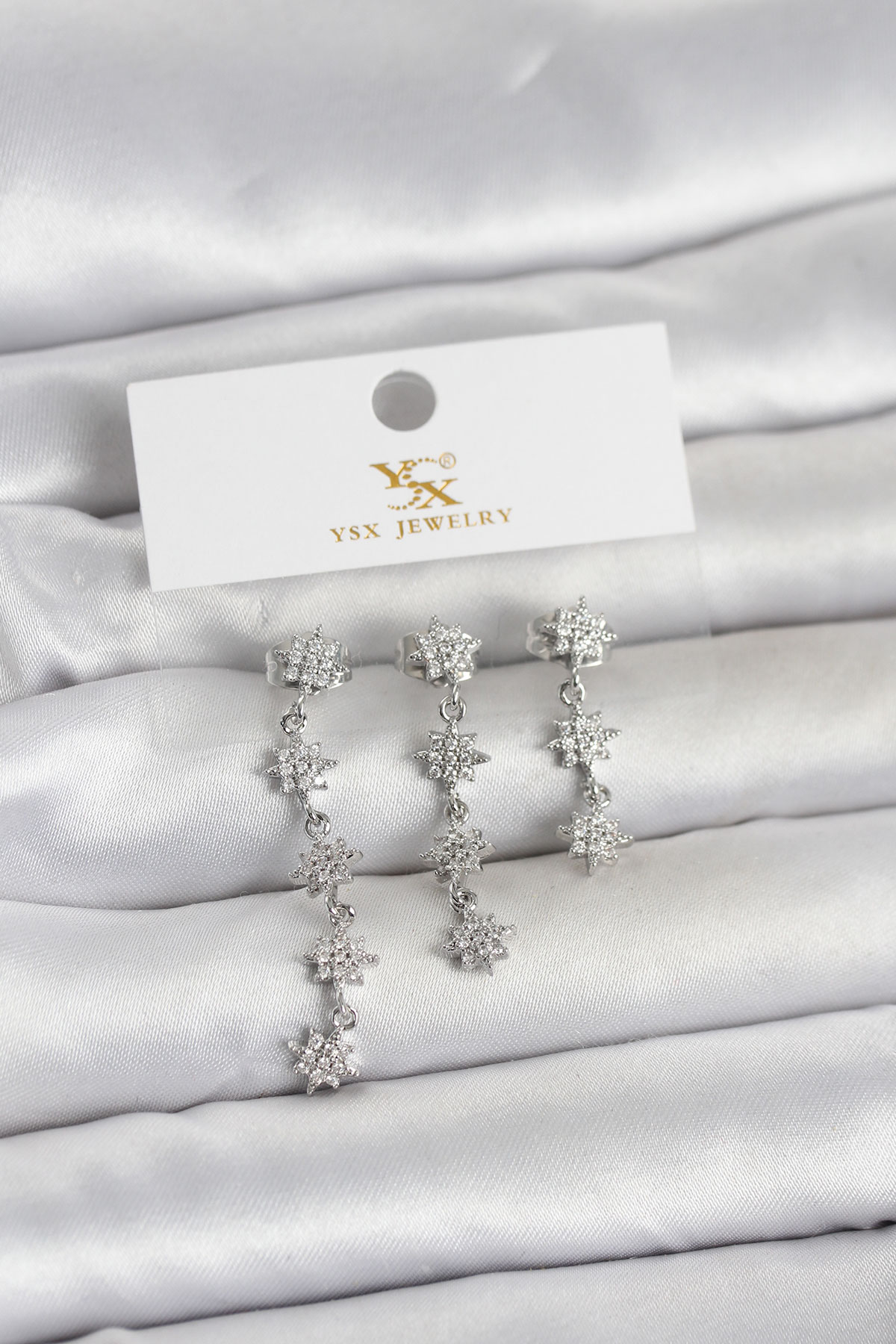 Pirinç Gümüş Renk Sıralı Kutup Yıldızı Model 3'lü Kadın Küpe