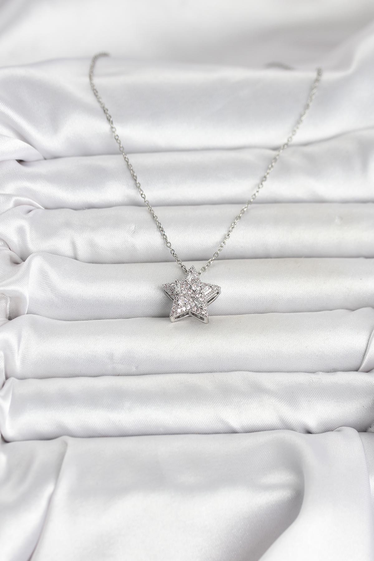 316L Çelik Zincir Gümüş Renk Zirkon Taşlı Yıldız Model Kadın Kolye - Görsel 2